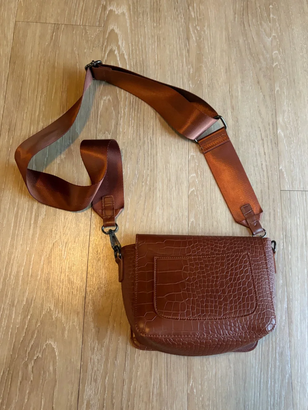 Brown Croc-Embossed Crossbody Bag